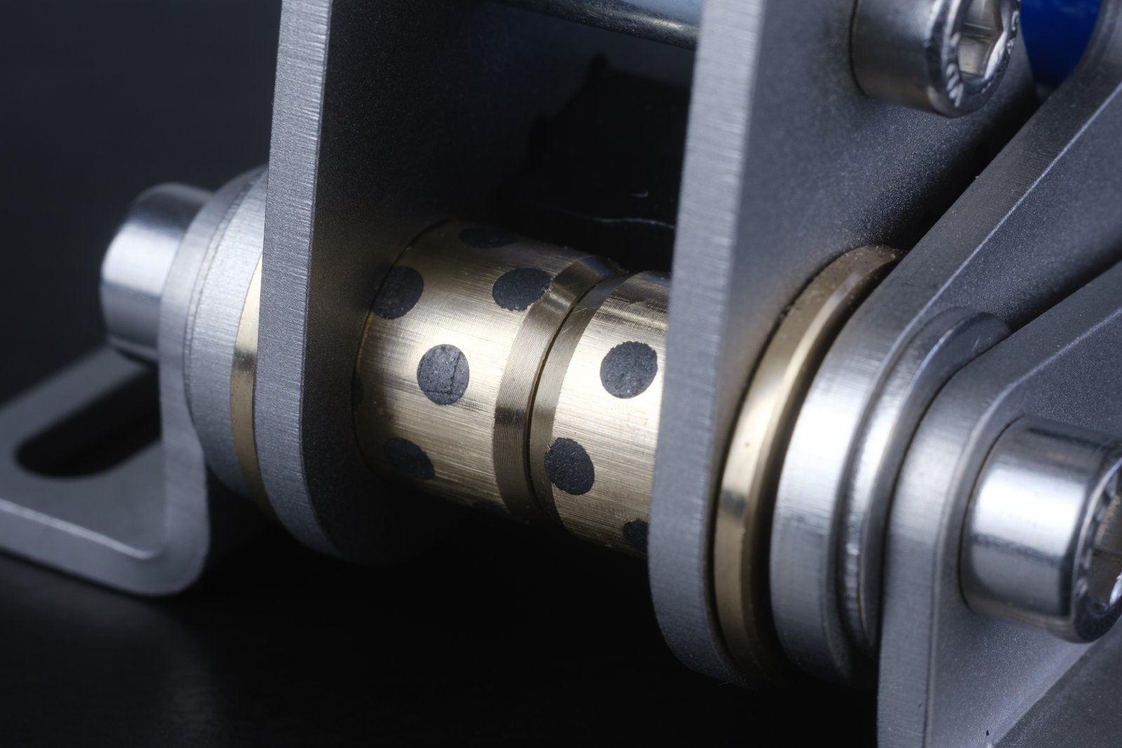 HEUSINKVELD ULTIMATE+ PEDALS REVIEW - graphite bushing - Giorgio Zegretti - G-Performance